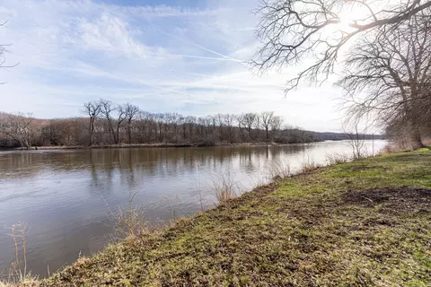 View/Area - 12070 River Rd, Plano, IL 60545 photo 2 of 15