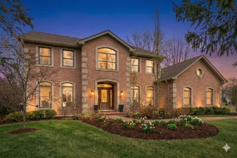 1087 Highland Ave, Lake Forest, IL 60045