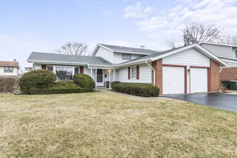 951 Lonsdale Rd, Elk Grove Village, IL 60007