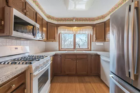 Kitchen - 1600 E Thacker St #513, Des Plaines, IL 60016 photo 1 of 1