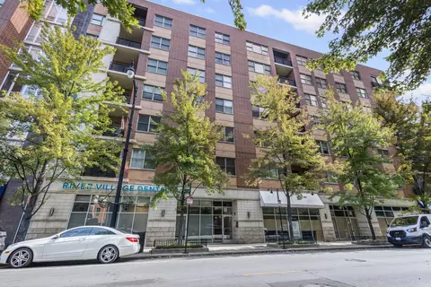 873 N Larrabee St #605, Chicago, IL 60610