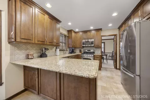Kitchen - 191 Cassin Rd, Naperville, IL 60565 photo 1 of 4