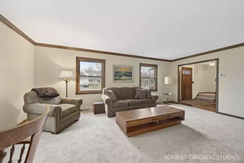 Living - 191 Cassin Rd, Naperville, IL 60565 photo 4 of 5