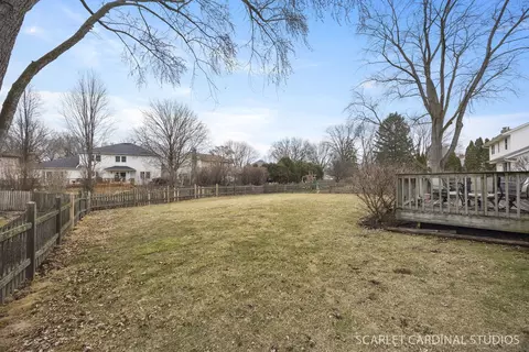 Exterior - 191 Cassin Rd, Naperville, IL 60565 photo 3 of 4
