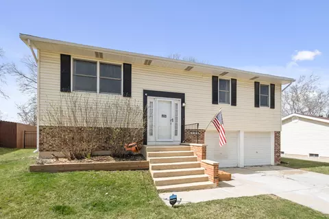 20148 S Greenfield Ln, Frankfort, IL 60423