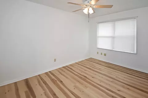 Bedroom - 107 E Division St, Bloomington, IL 61701 photo 5 of 6
