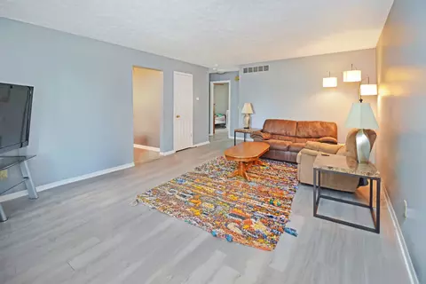 Living - 107 E Division St, Bloomington, IL 61701 photo 5 of 6