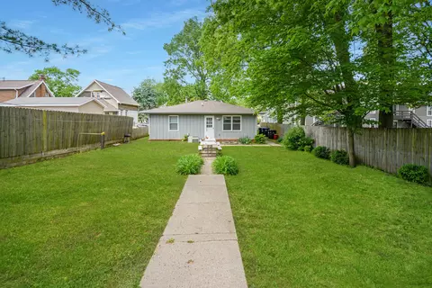 Exterior - 107 E Division St, Bloomington, IL 61701 photo 2 of 6