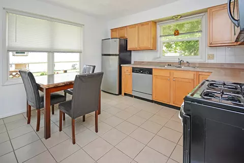 Kitchen - 107 E Division St, Bloomington, IL 61701 photo 3 of 9