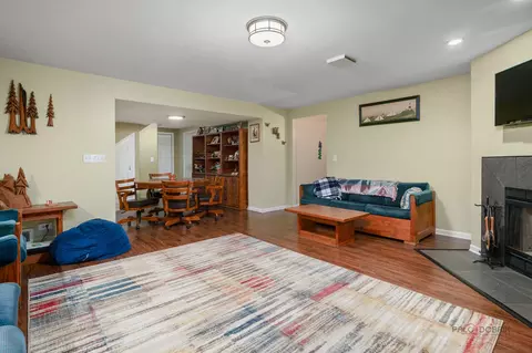 Other - 5000 W Shore Dr, Mchenry, IL 60050 photo 5 of 10