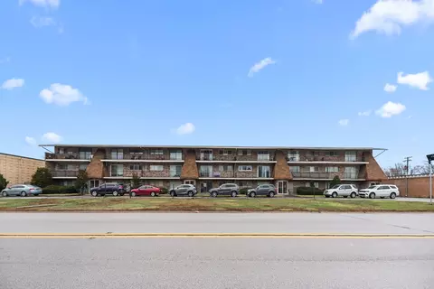 15319 Dr Martin Luther King Jr Dr #16, Dolton, IL 60419