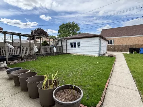 Exterior - 6038 W 55th St, Chicago, IL 60638 photo 5 of 5