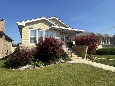 Exterior - 6038 W 55th St, Chicago, IL 60638 photo 3 of 5