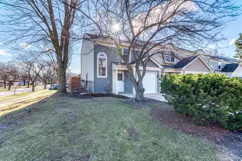 7583 Waterford Dr #7583, Hanover Park, IL 60133