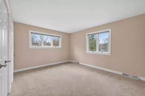 Bedroom - 11 N080 Juliet Dr, Elgin, IL 60124 photo 10 of 12