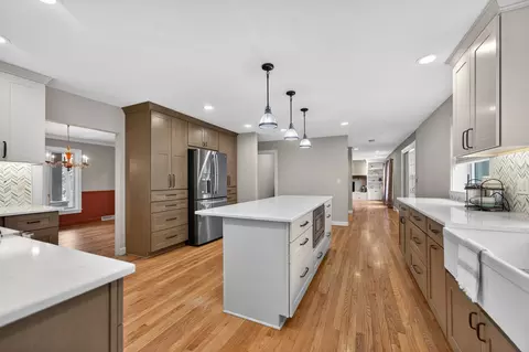 Kitchen - 11 N080 Juliet Dr, Elgin, IL 60124 photo 5 of 6