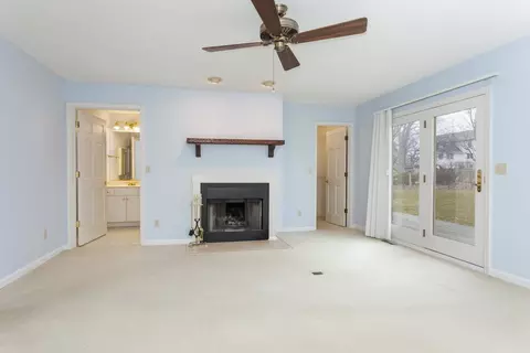 Living - 19710 Nottingham Dr, Downs, IL 61736 photo 9 of 11