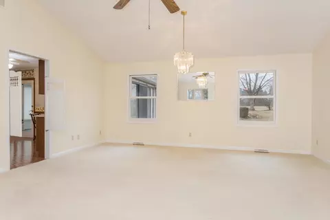 Living - 19710 Nottingham Dr, Downs, IL 61736 photo 4 of 11