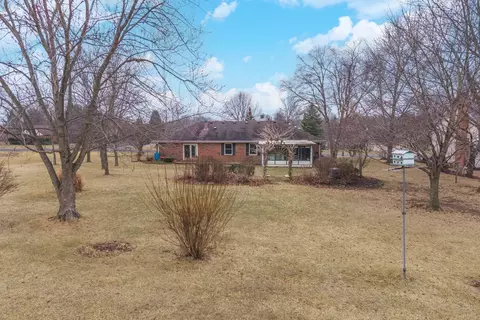 Exterior - 19710 Nottingham Dr, Downs, IL 61736 photo 10 of 13