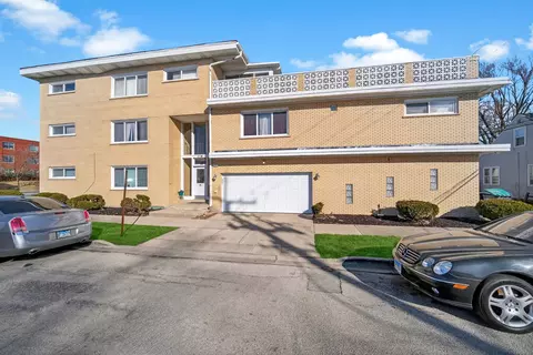 8701 S Sacramento Ave #2SE, Evergreen Park, IL 60805
