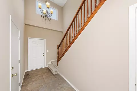 Entry Way - 2376 Foxmoor Ln, Aurora, IL 60502 photo 2 of 2
