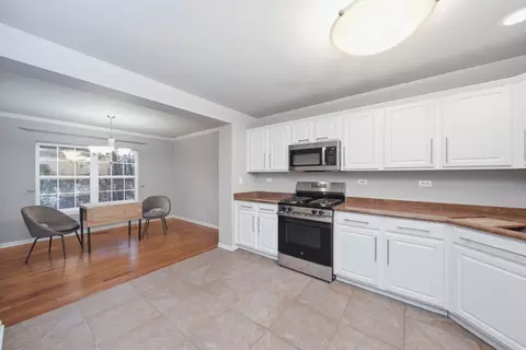 Kitchen - 2376 Foxmoor Ln, Aurora, IL 60502 photo 2 of 2