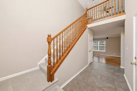 Entry Way - 2376 Foxmoor Ln, Aurora, IL 60502 photo 1 of 2