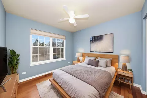Bedroom - 2376 Foxmoor Ln, Aurora, IL 60502 photo 2 of 4