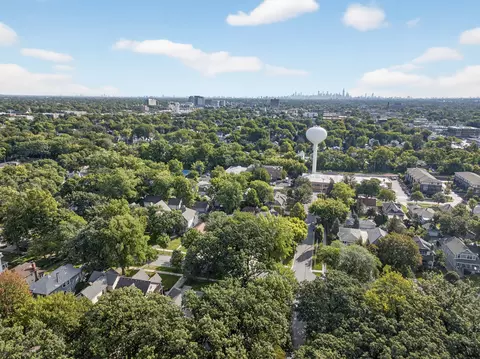 View/Area - 102 Keystone Ave, River Forest, IL 60305 photo 3 of 6