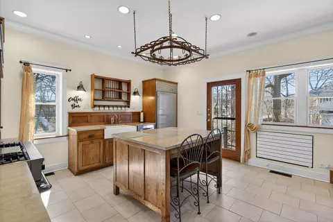Kitchen - 102 Keystone Ave, River Forest, IL 60305 photo 2 of 8