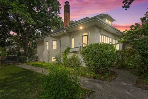 Exterior - 102 Keystone Ave, River Forest, IL 60305 photo 7 of 24