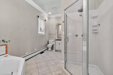 Bath - 102 Keystone Ave, River Forest, IL 60305 photo 3 of 7