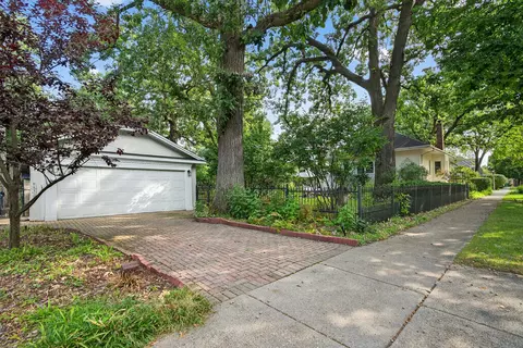 Exterior - 102 Keystone Ave, River Forest, IL 60305 photo 21 of 24