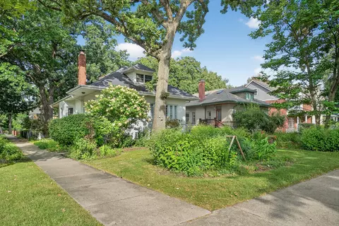 Exterior - 102 Keystone Ave, River Forest, IL 60305 photo 6 of 24