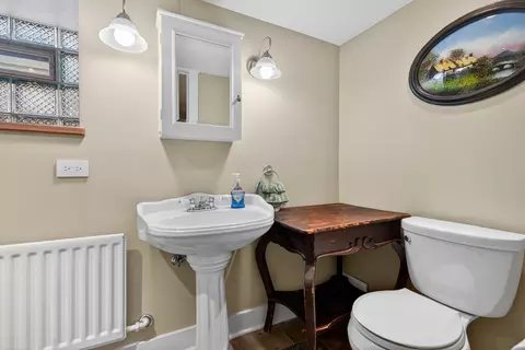Bath - 102 Keystone Ave, River Forest, IL 60305 photo 4 of 7