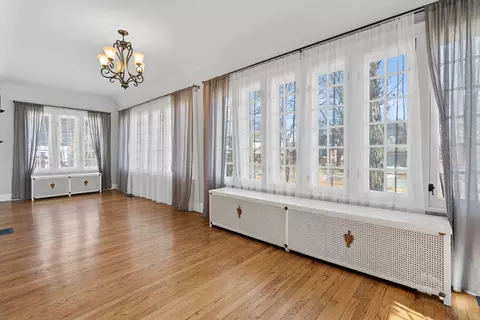 Living - 102 Keystone Ave, River Forest, IL 60305 photo 6 of 8