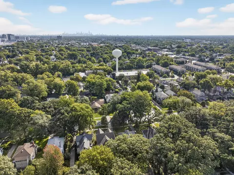 View/Area - 102 Keystone Ave, River Forest, IL 60305 photo 4 of 6