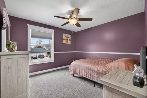 Bedroom - 810 W Pine St, Eldridge, IA 52748 photo 6 of 7