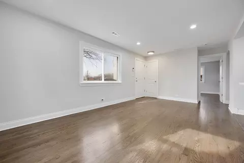 Living - 16145 Honore Ave, Markham, IL 60428 photo 3 of 5