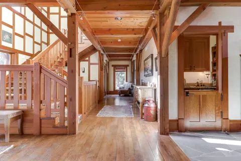 Entry Way - Undisclosed, Bloomington, IL 61701 photo 1 of 18