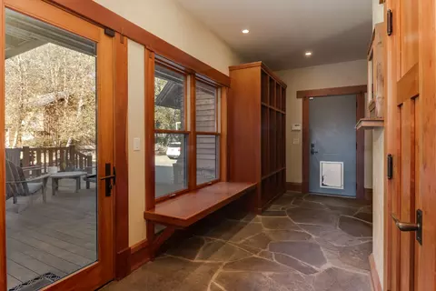 Entry Way - Undisclosed, Bloomington, IL 61701 photo 16 of 18