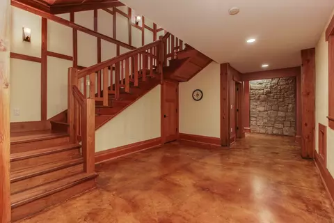 Entry Way - Undisclosed, Bloomington, IL 61701 photo 12 of 18