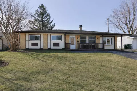 755 Cambridge Ln, Hoffman Estates, IL 60169