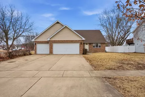 816 Ann St, Joliet, IL 60435