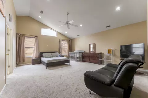 Other - 6085 Irene Dr, Hoffman Estates, IL 60192 photo 6 of 15