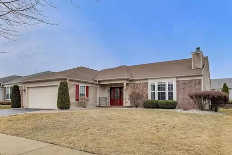 11879 Chatfield Xing, Huntley, IL 60142
