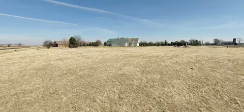 21 Eagle Dr, Genoa, IL 60135 photo 11