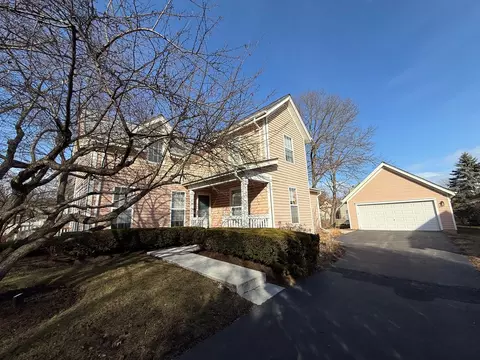 3293 Country Ln, Waukegan, IL 60087