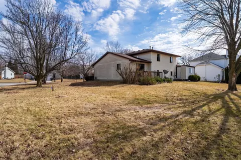 Exterior - 1609 Beech St #B, Normal, IL 61761 photo 9 of 9