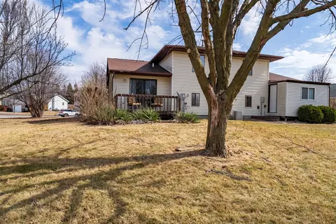 Exterior - 1609 Beech St #B, Normal, IL 61761 photo 5 of 9